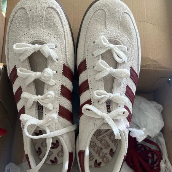 adidas Handball Spezial "Off White/Collegiate Burgundy" - Picture 4 of 6